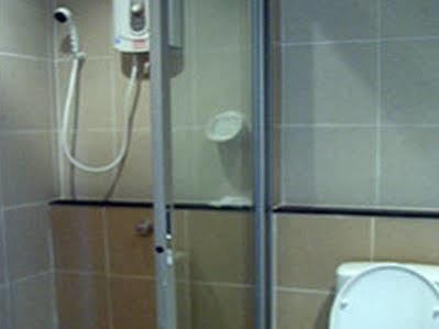 Cold Rock Hotel 2*